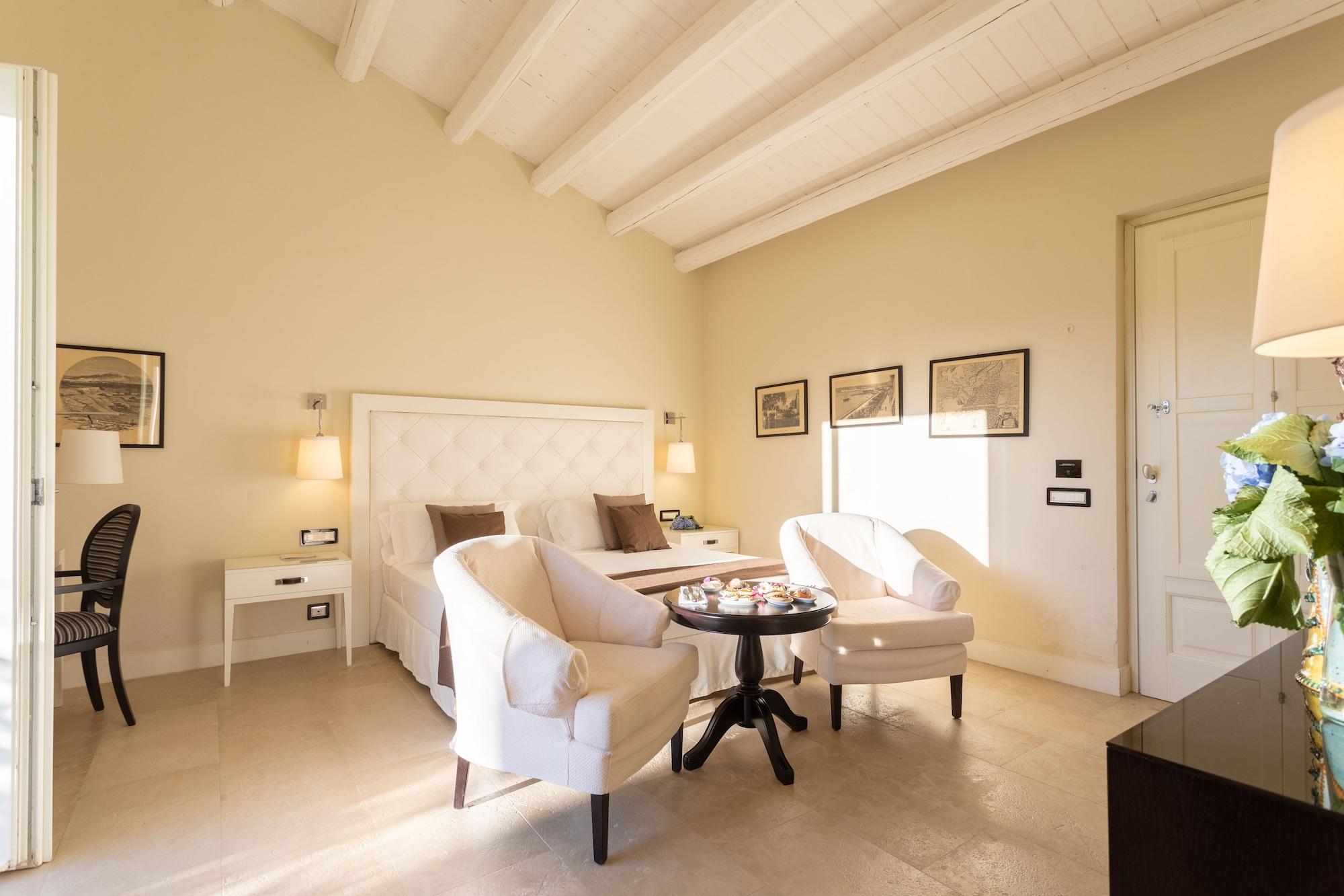 Borgo Di Luce I Monasteri Golf Resort & Spa Syrakuzy Zewnętrze zdjęcie A room at the hotel