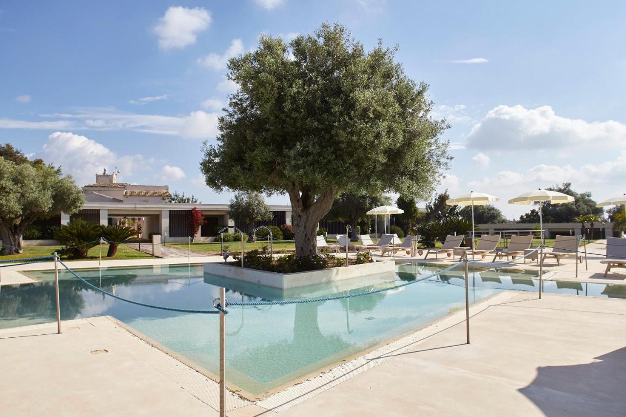 Borgo Di Luce I Monasteri Golf Resort & Spa Syrakuzy Zewnętrze zdjęcie The swimming pool