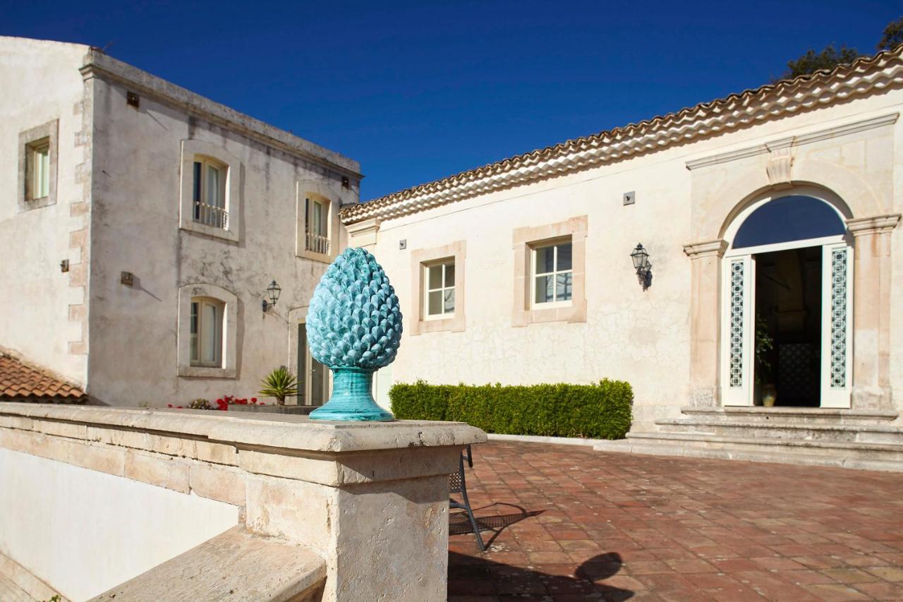 Borgo Di Luce I Monasteri Golf Resort & Spa Syrakuzy Zewnętrze zdjęcie Villa Pernis